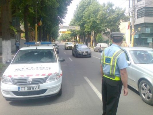Fluidizarea traficului din staţiunea Mamaia intră în atribuţiile Poliţiei Locale